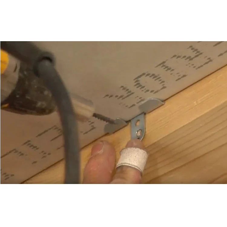 Prest-On 1/2" Corner-Back Drywall Fastener Clips - 300 Pack - Image 4